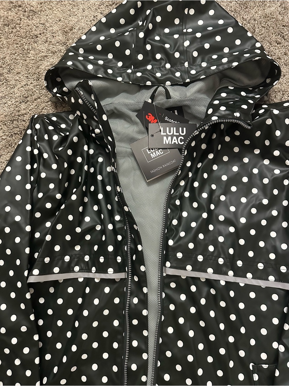Lulu Mac polka dot hooded rain jacket in black/white - Picture 2 of 10